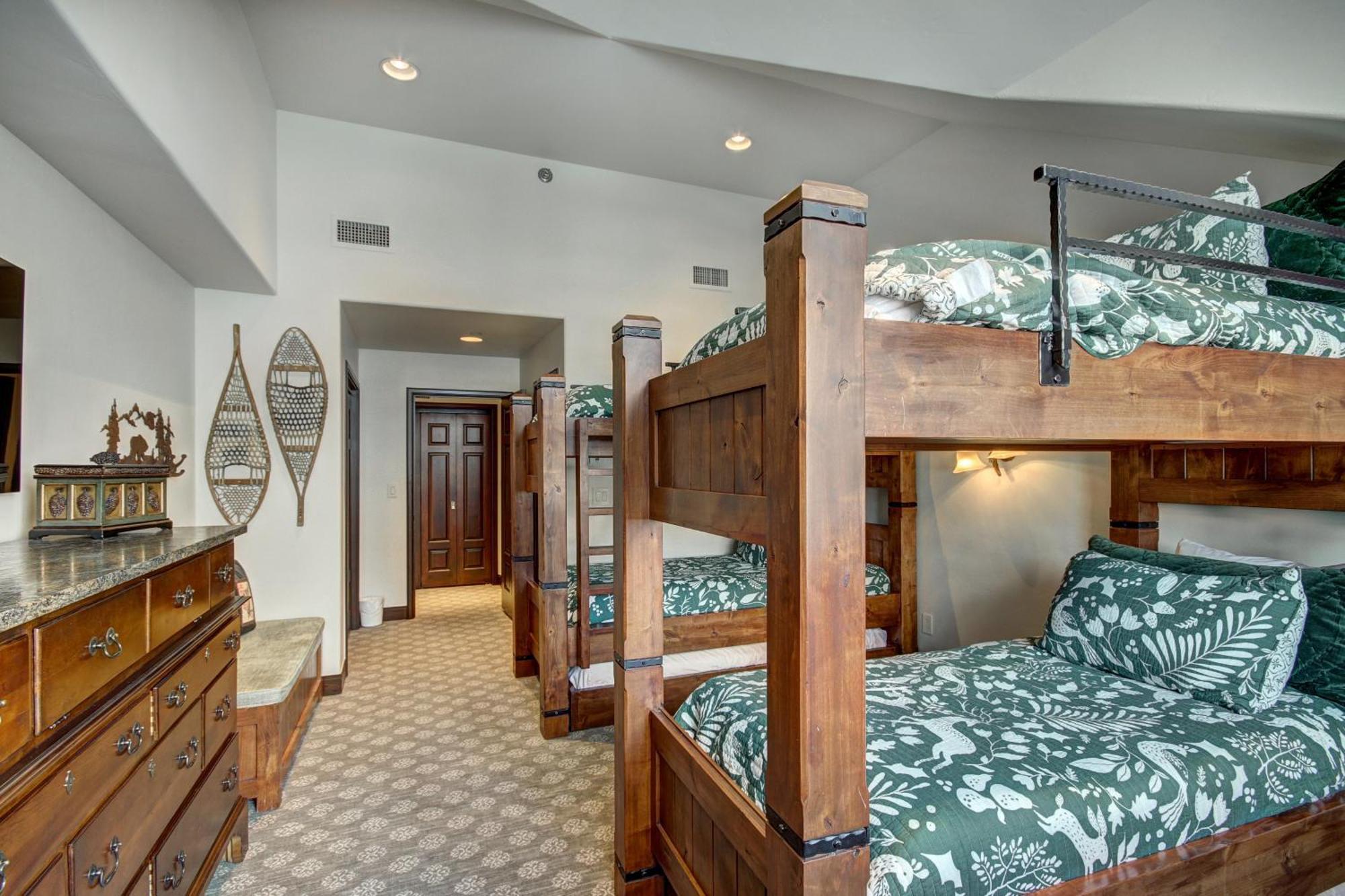Luxury Ski-In 3 Bedroom Penthouse Inside Pines Lodge, Sleeps 10! Condo Beaver Creek Exterior photo